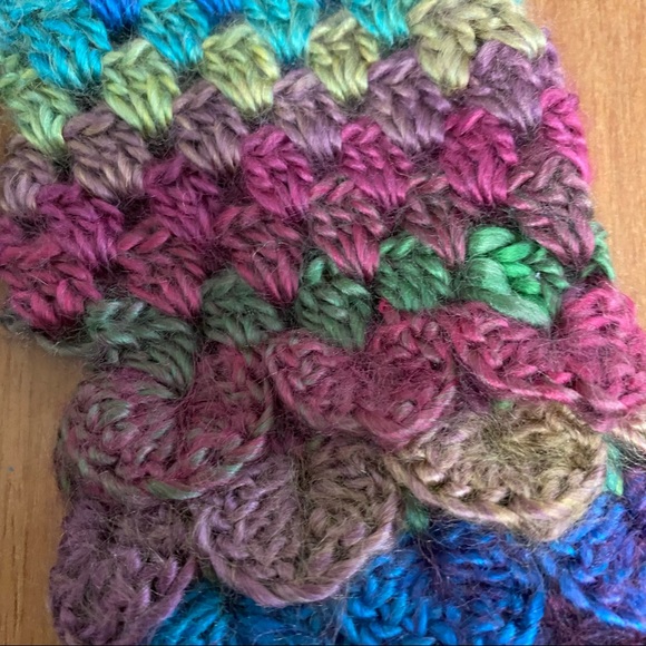 NEW HANDMADE Mermaid Fingerless Gloves - Picture 11 of 13